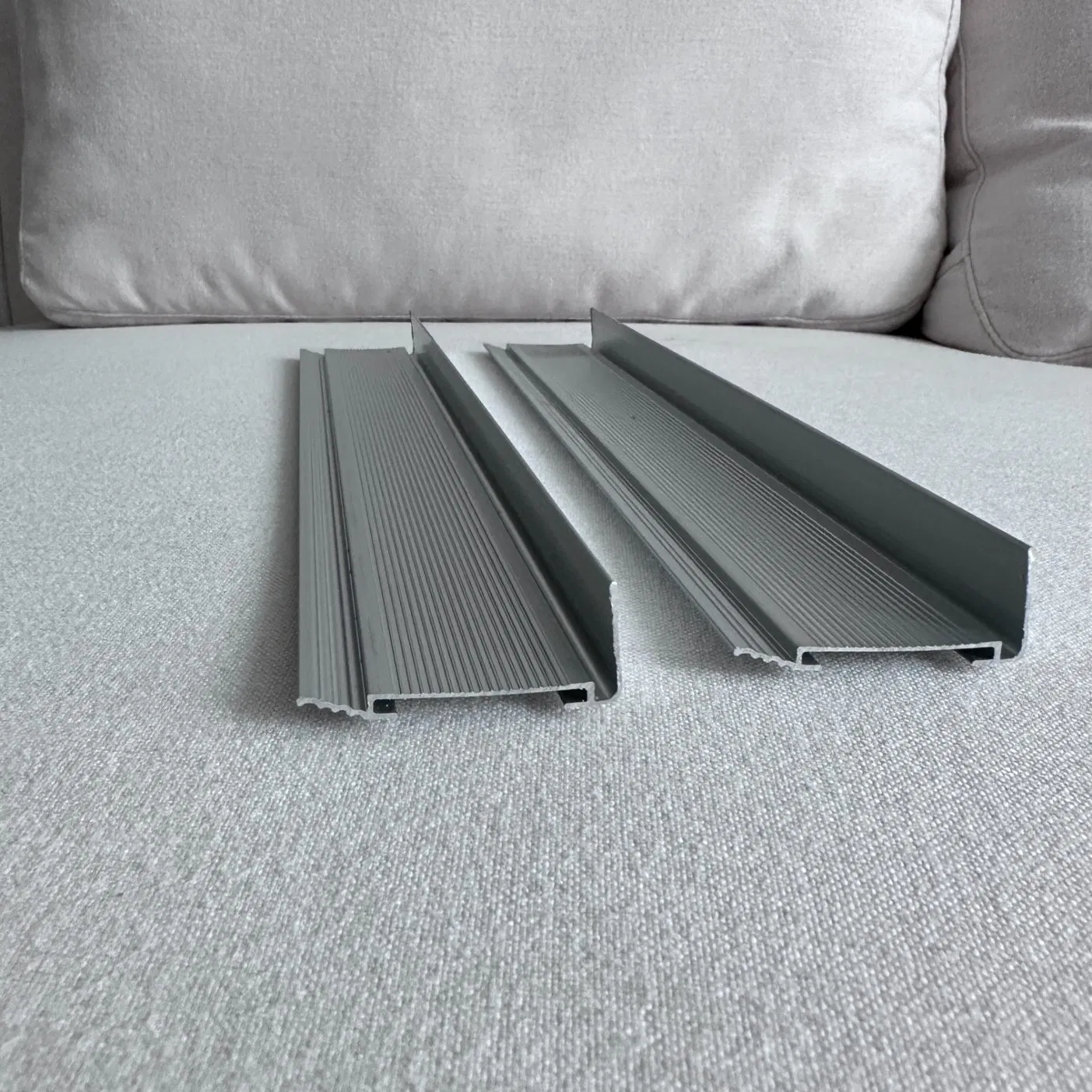 Aluminum Decorative Strips for The Edges of Ceramic Tiles and Ceramic Tiles