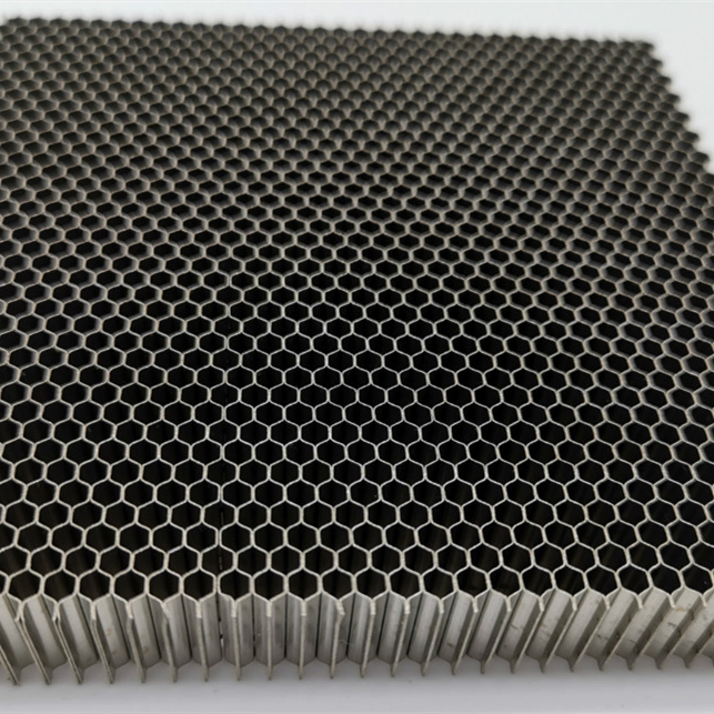 High-Quality Environmentally Friendly Aluminum Honeycomb Panel, Lightweight, Glue-Free, Recyclable Honeycomb Core Catch Basin Steel Grating