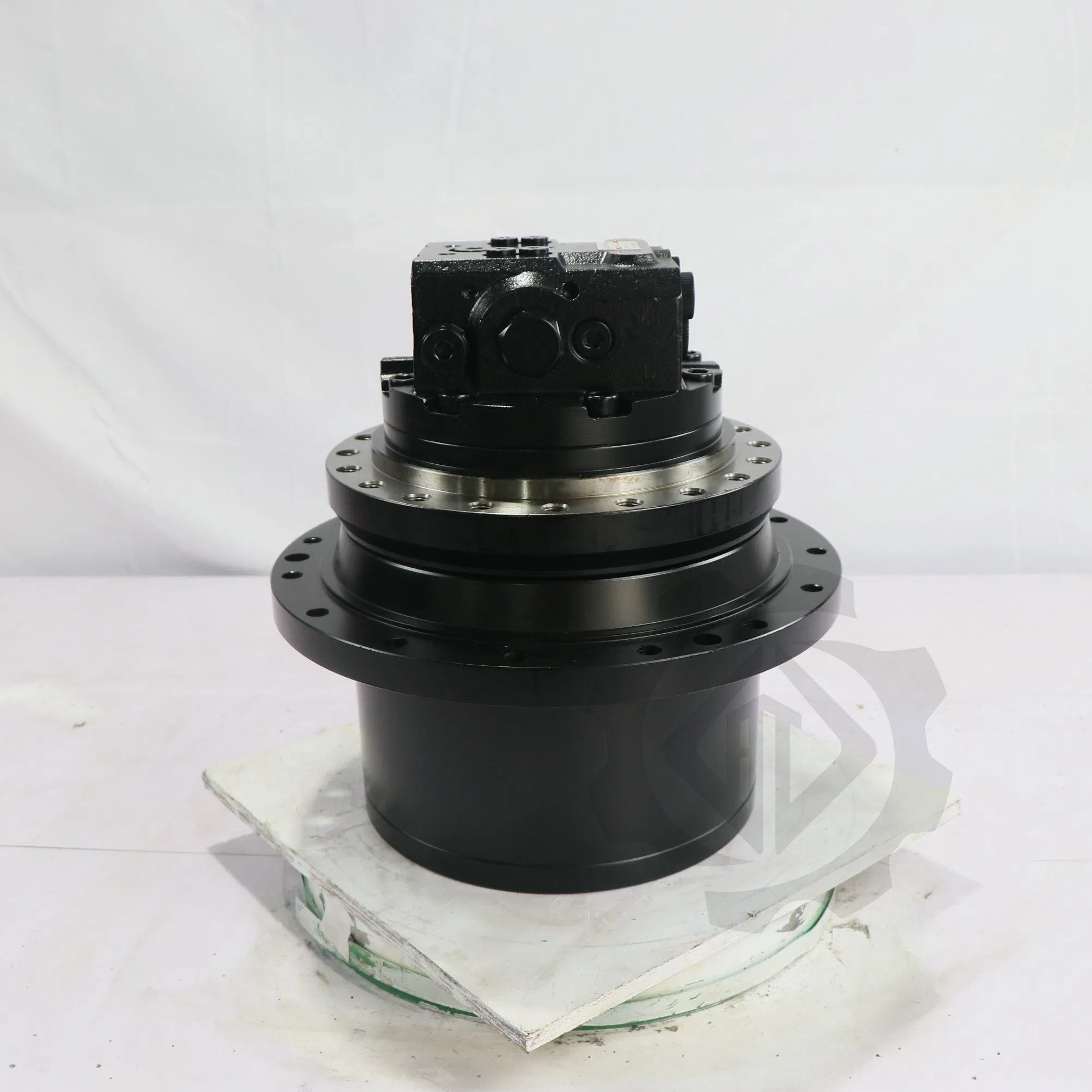 Ходовой мотор TM18 для экскаватора Volvo 14524182