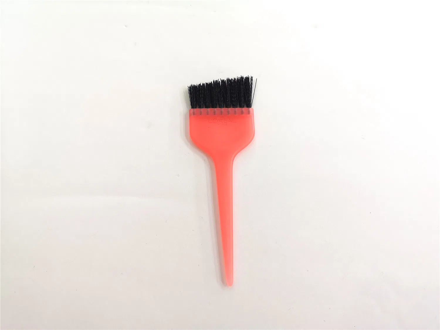 Кисть для окрашивания волос Bevel Bristle прозрачная