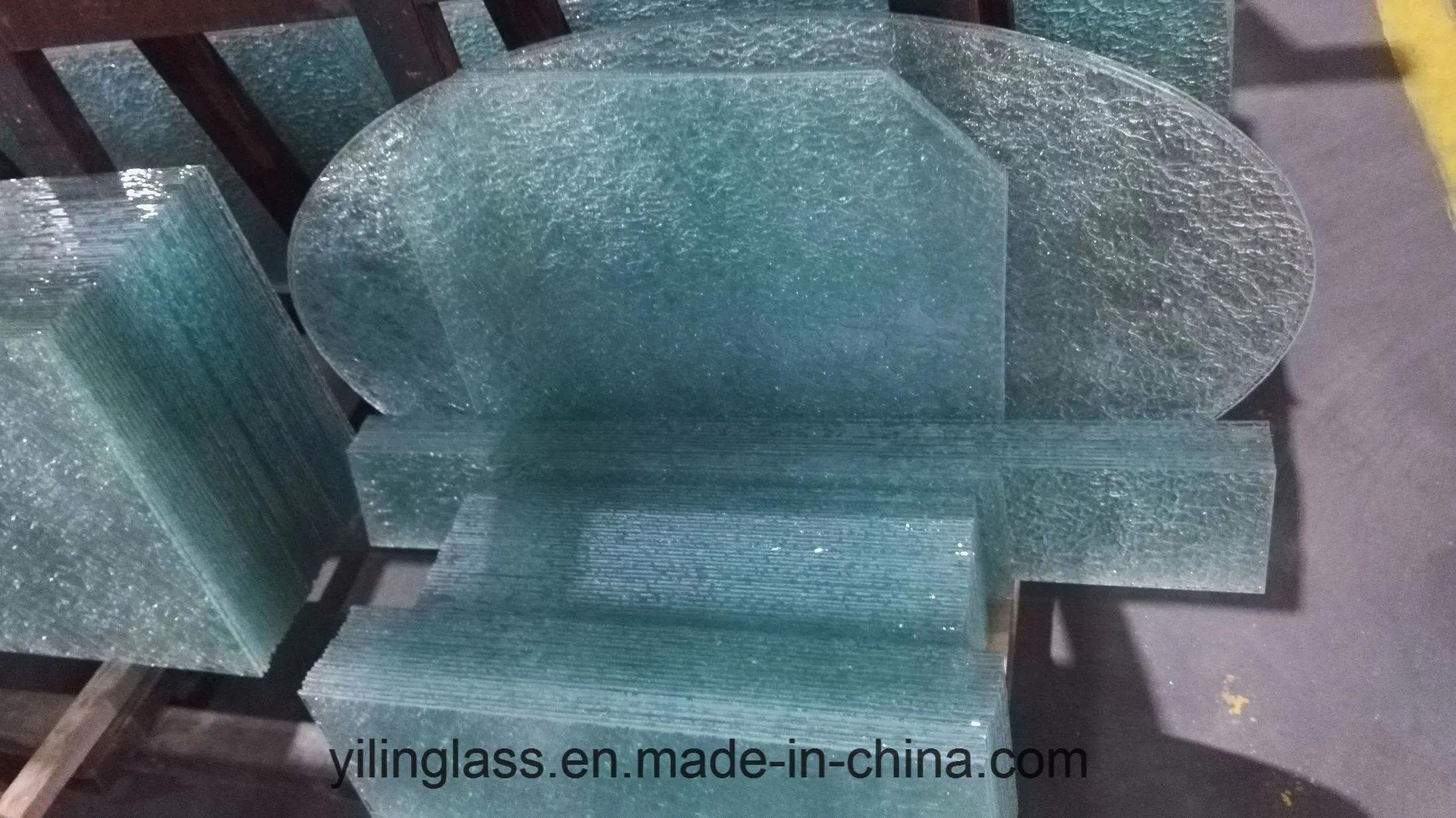 Tempred Laminated Figured Patterened Glass for Door