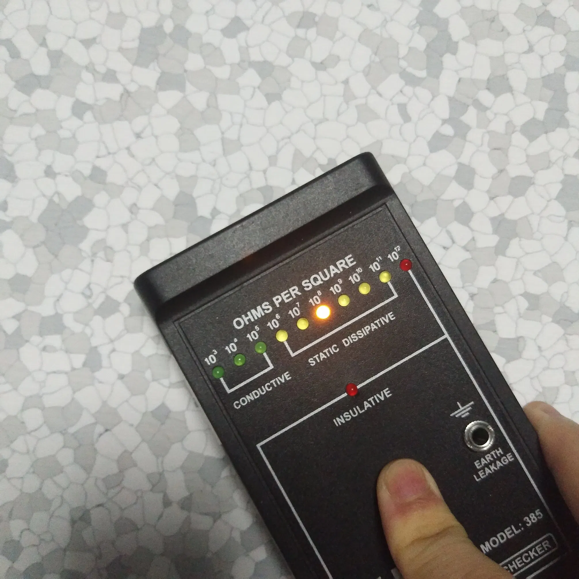 Электростатическая ПВХ плитка LN-01, 600x600 мм