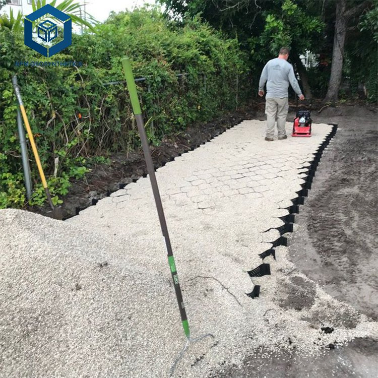 Honeycomb Gravel Stabilizer Geocell for Slope Protection Project in UK