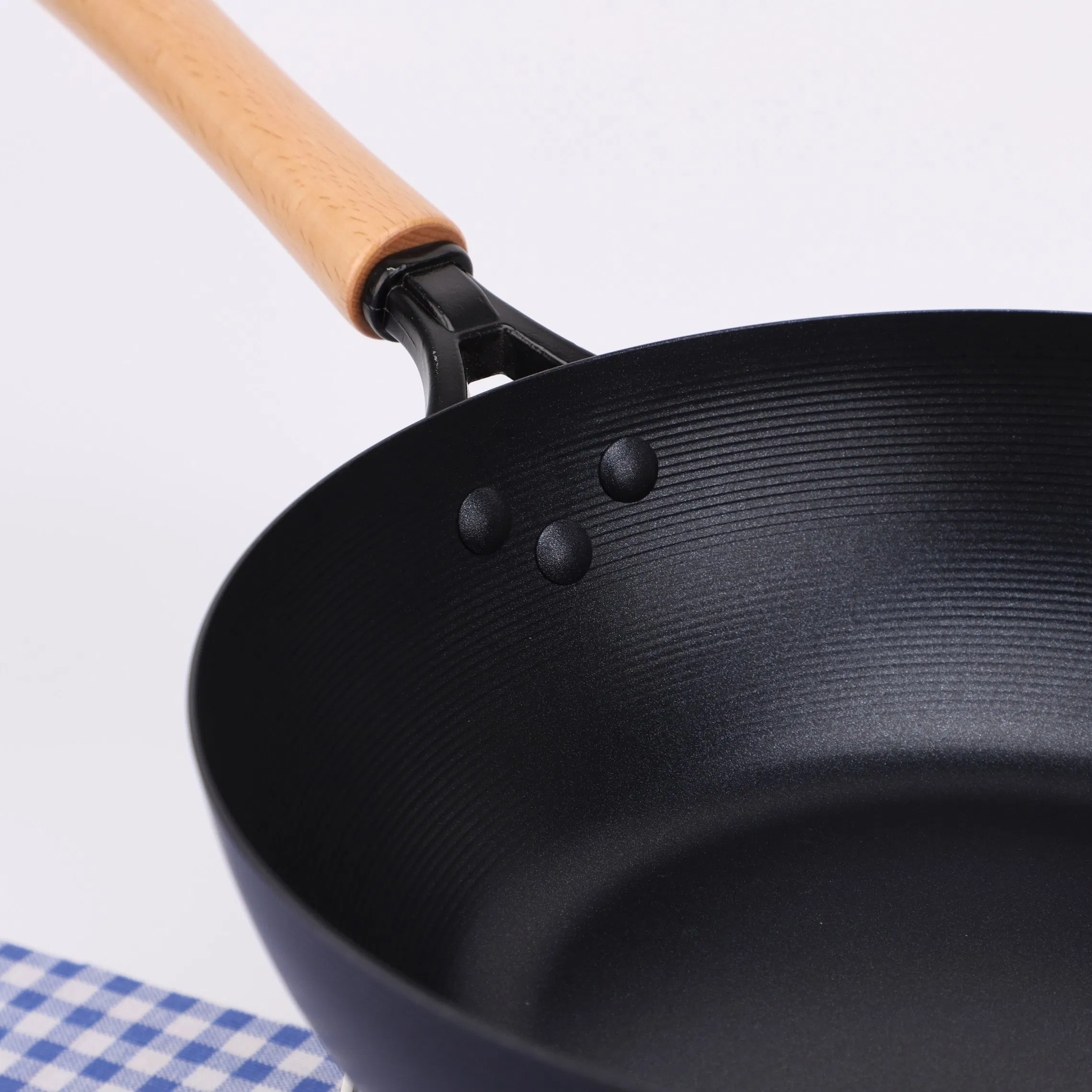 Factory Manufacture Carbon Steel Cookware with Induction Base