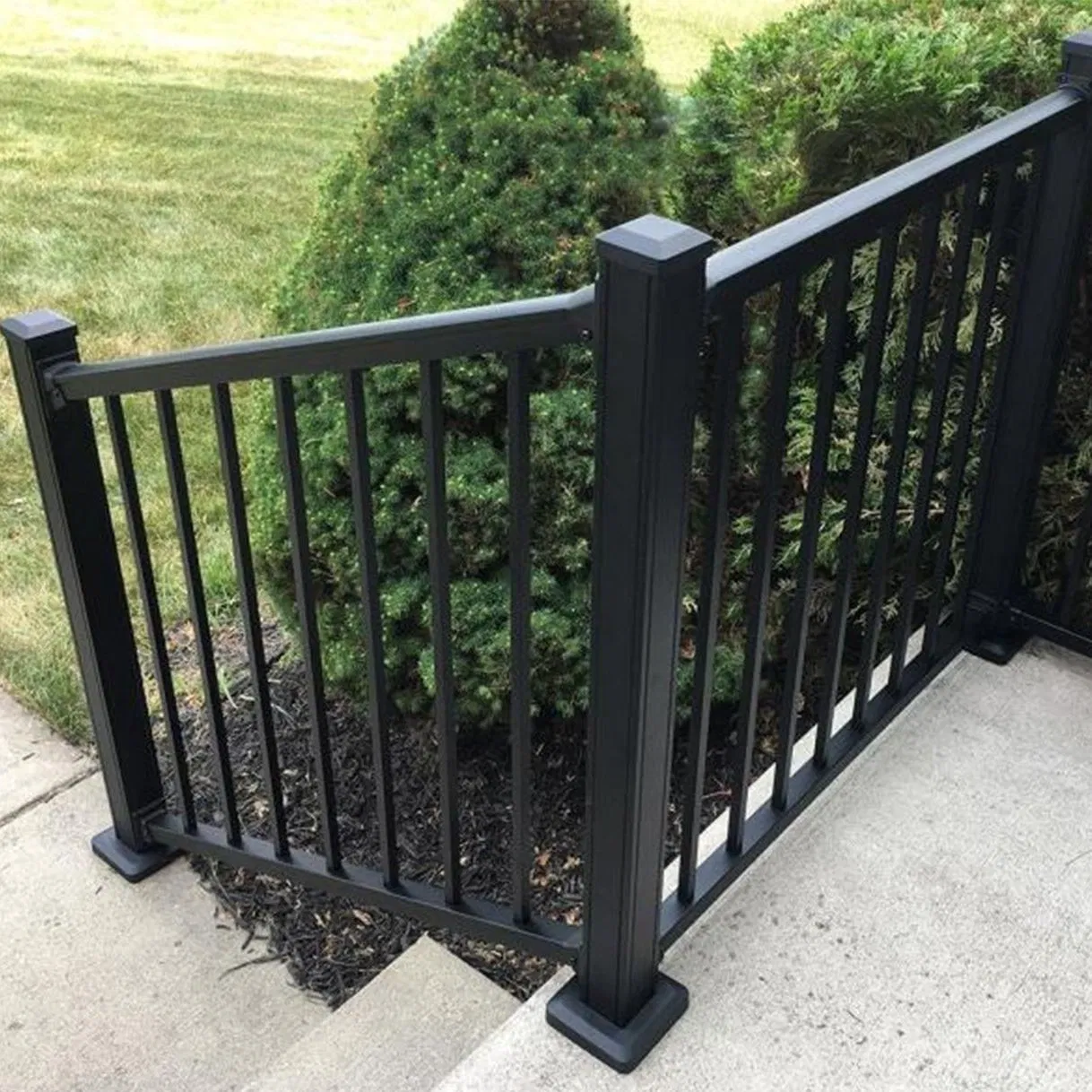 China Aluminum Modern Safety Garden Outdoor Cheap Fence Panels Aluminium Railing