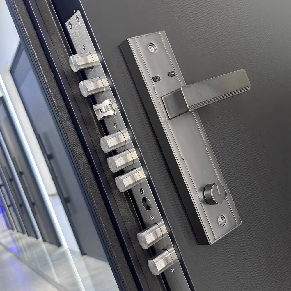 Входная стальная дверь с лазерной гравировкой и дистанционным замком