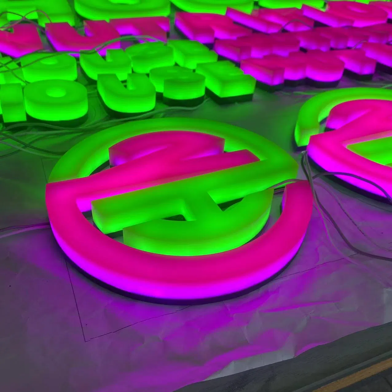 Erybaysign No MOQ Sign Manufacturer Acrylic Full LED Sign Eyecatching Signboard