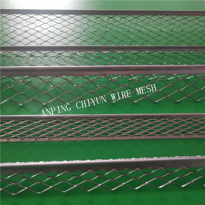 3cm Galvanized Expanded Metal Angle Bead for Building Corner Reinforcement