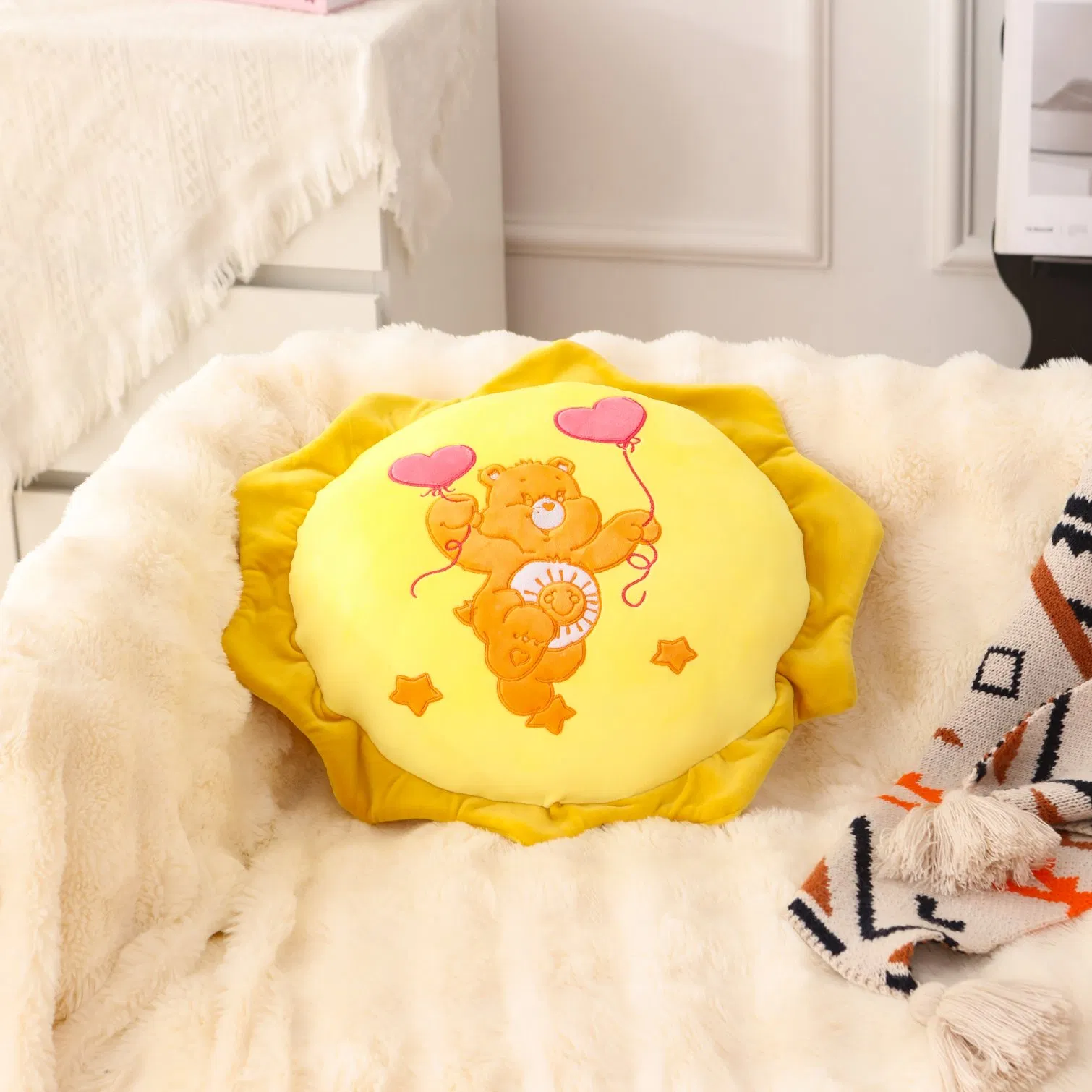 Wholesale Fashionable Cotton Heart Shape Throw Pillow for Sofa Decor