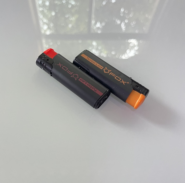 2024 New Fashionable Customizable Stable Flame Windproof Lighter with Light Promotional Price