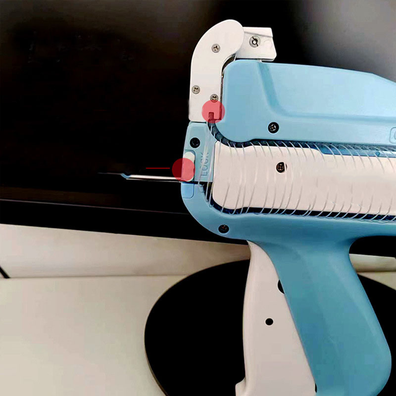 Пистолет для бирок и ярлыков с жемчужной застежкой