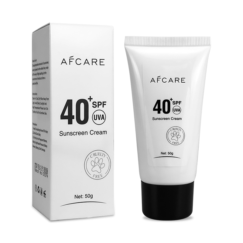 Skin Whitening UVA UVB Face Tinted SPF 50 Water Based Sunscreen Cream