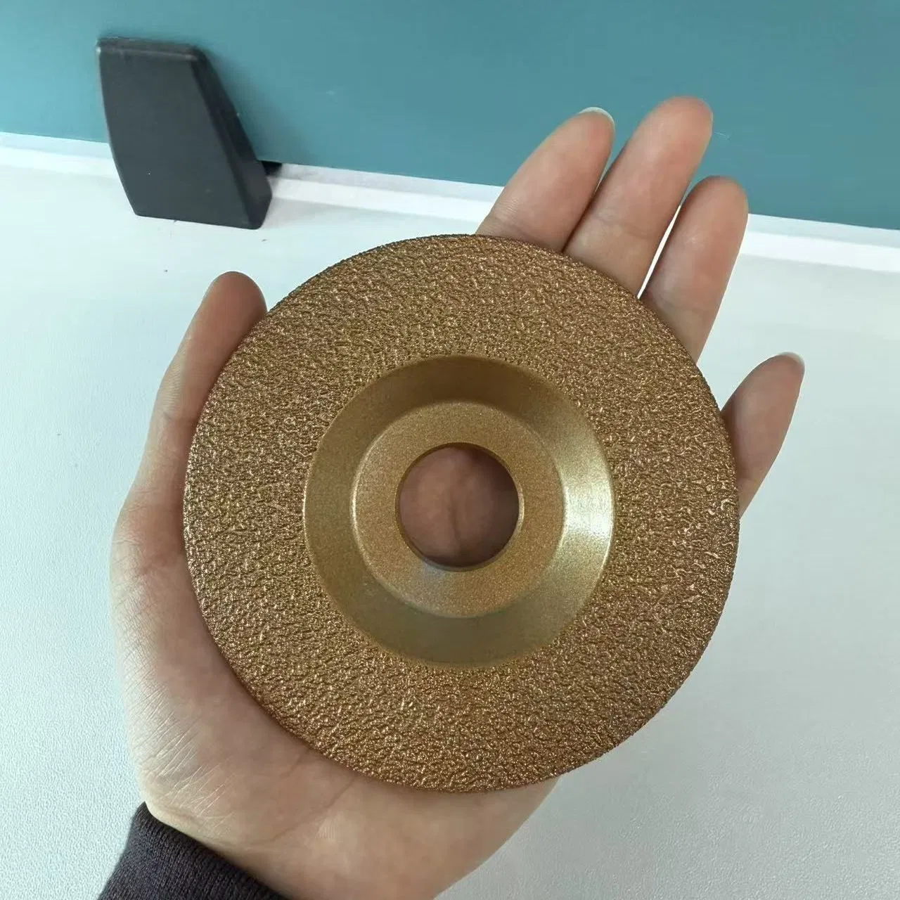 Алмазный шлифовальный круг чашечный для камня и чугуна