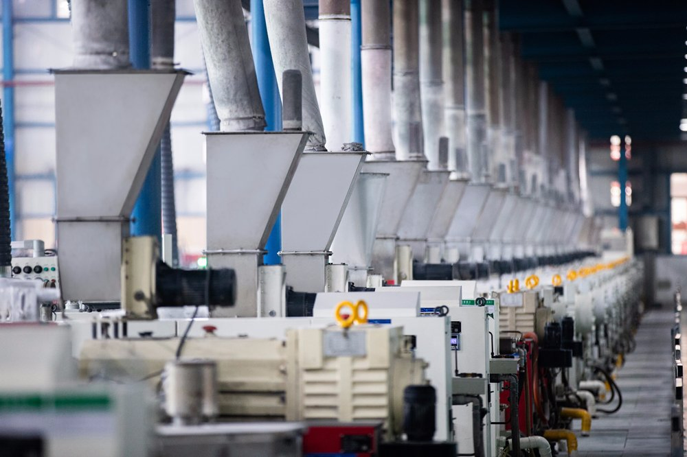 ПВХ водосточные желоба и фитинги ERA