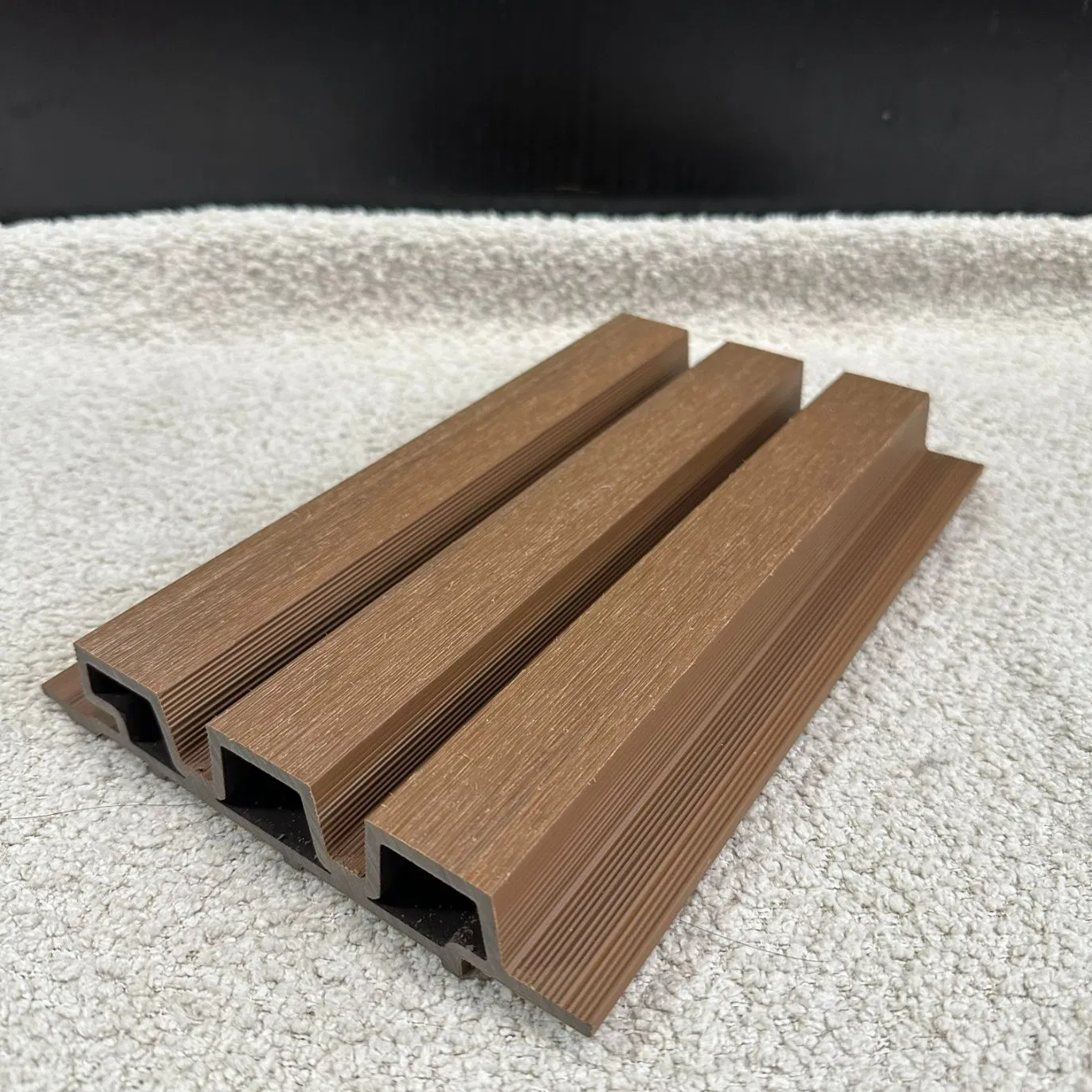 Natural Anti-Corrosion Wood Plastic Composite Facade Slat