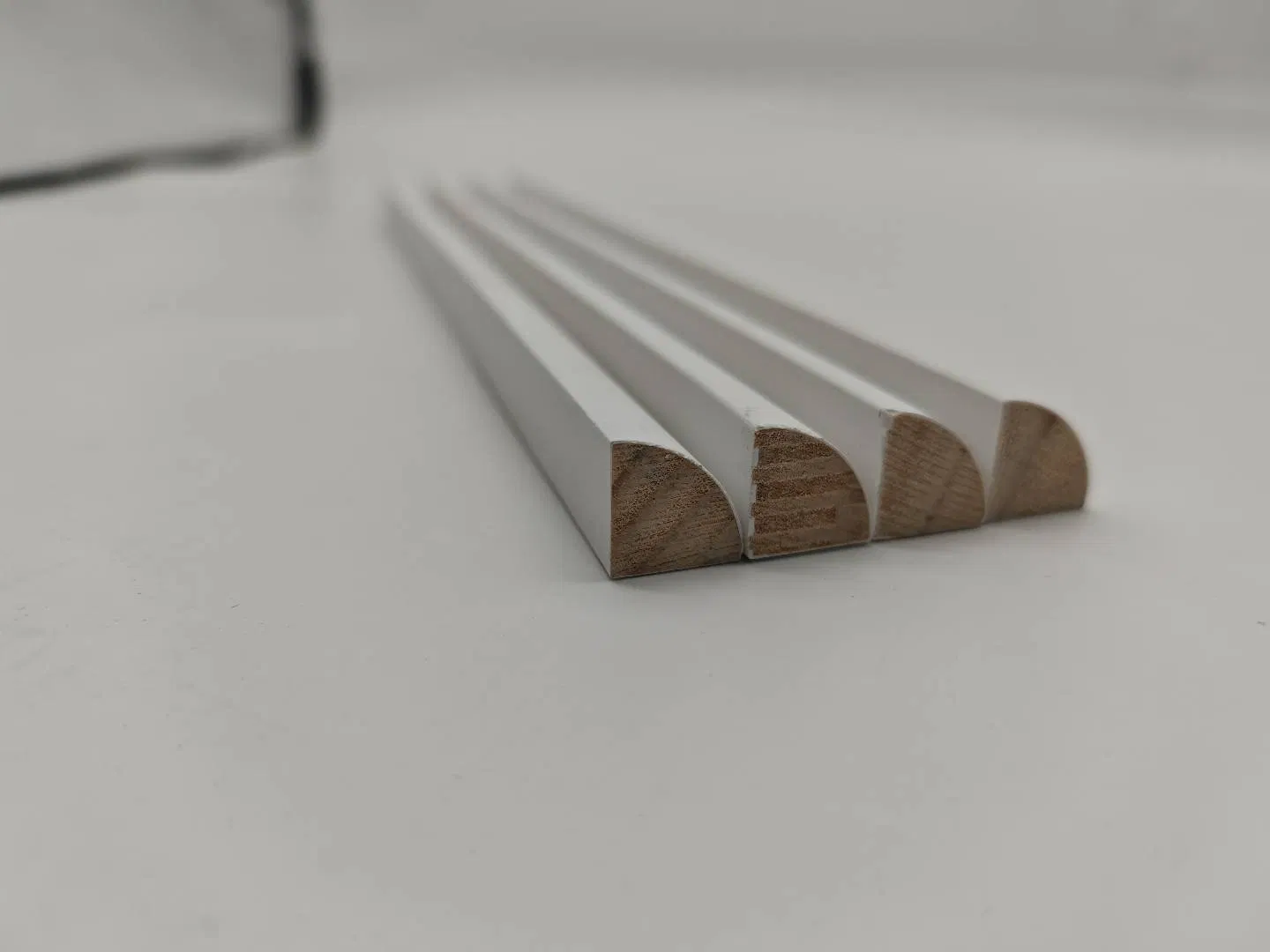 Wholesale Primed Wooden Small Mouldings for Decoration