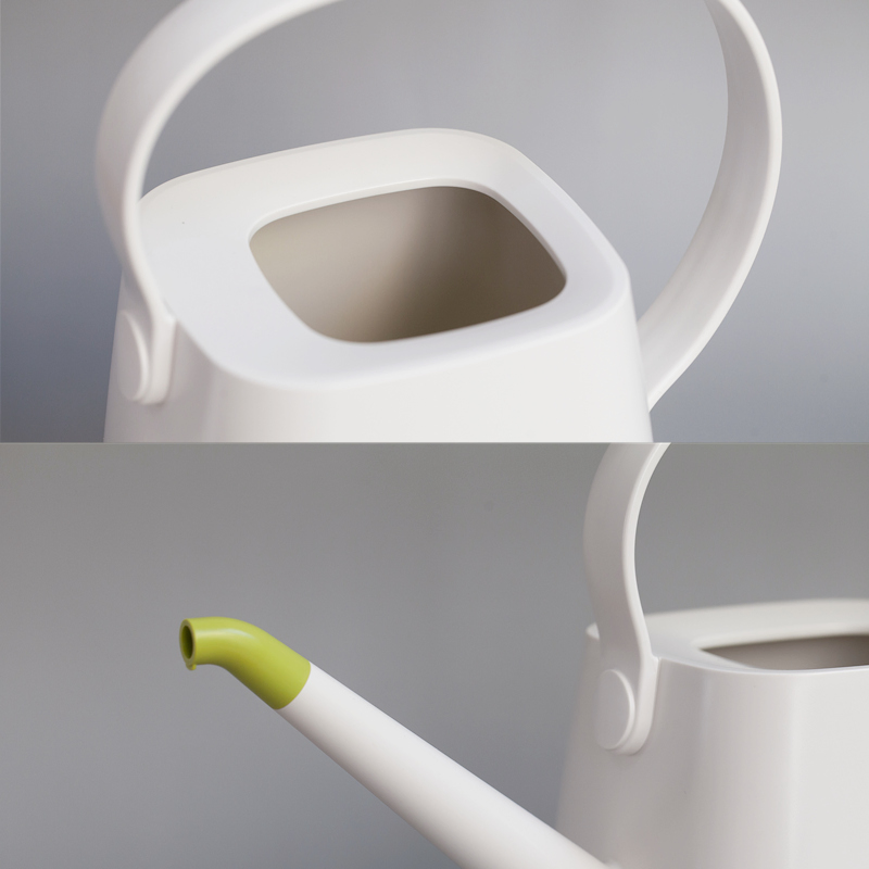 Eco-Friendly Plastic Watering Can for Gardening
