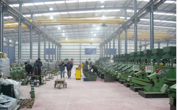 Painting or Hot Galvanized Prefabricated Light Steel Structure Shed for Construction