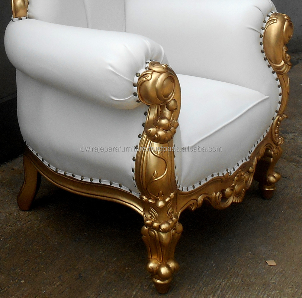 Мебель деревянная для гостиной