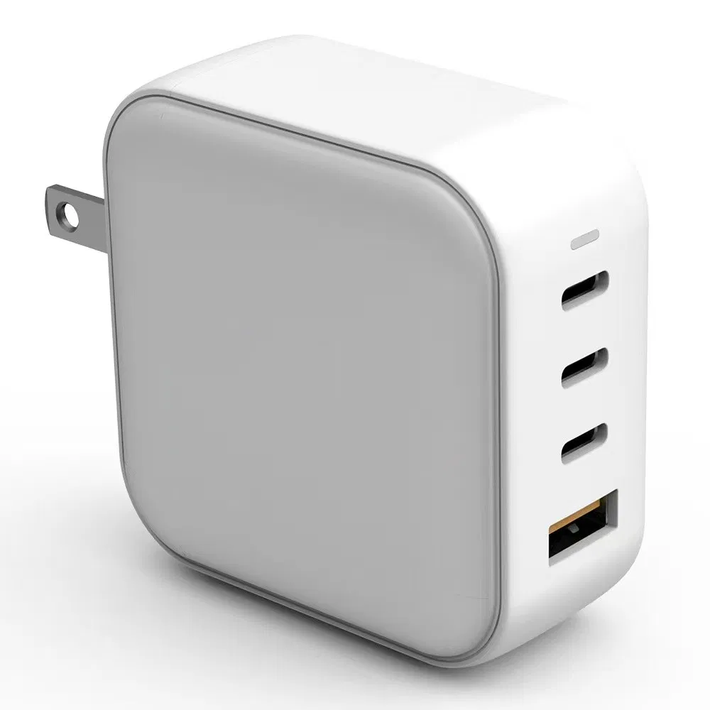 GaN-адаптер 100W с 4 портами, компактный