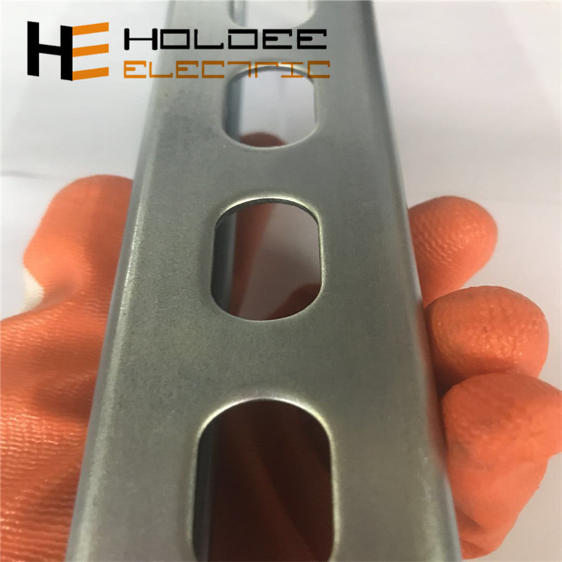 Galvanized Slotted Lip Steel Strut Channel