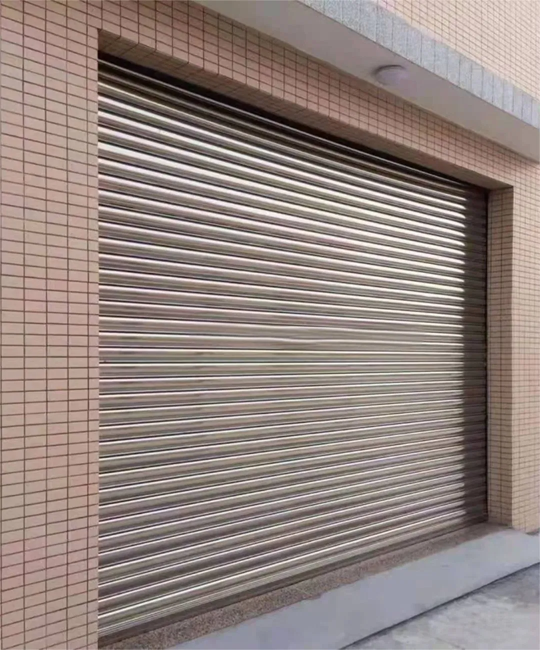 Wavy Curved Electric Roller Shutter for Stylish Spaces