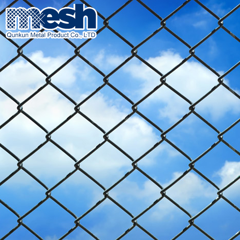 Hot Dipped Galvanized Cyclone Wire Mesh Wholesale Chain Link Fence for Sale