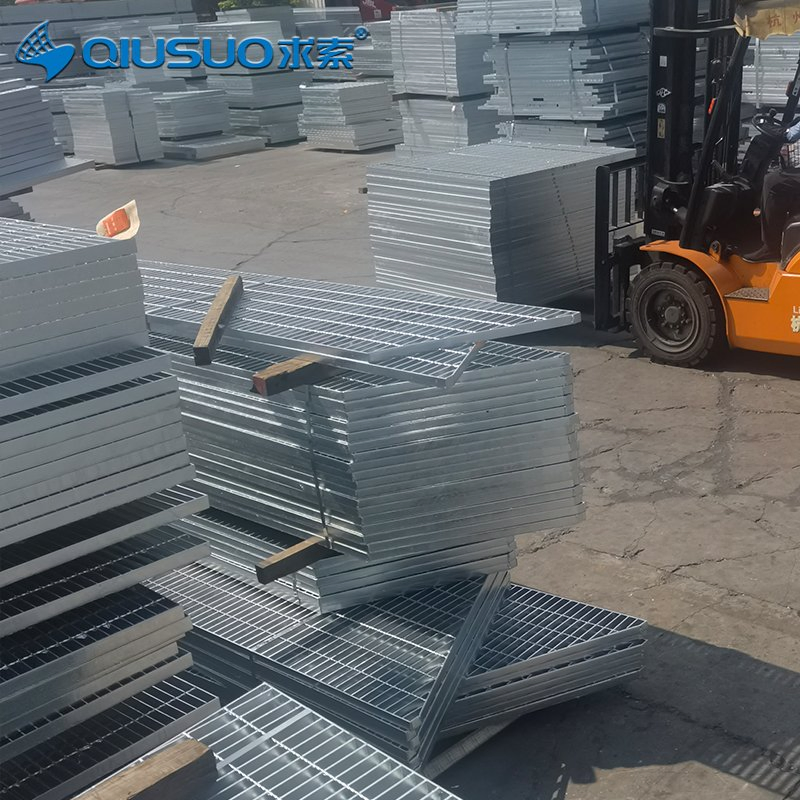 Hot Selling Hot Dipped Gal. Steel Grating Trench Drain Cover Used for Drainage System