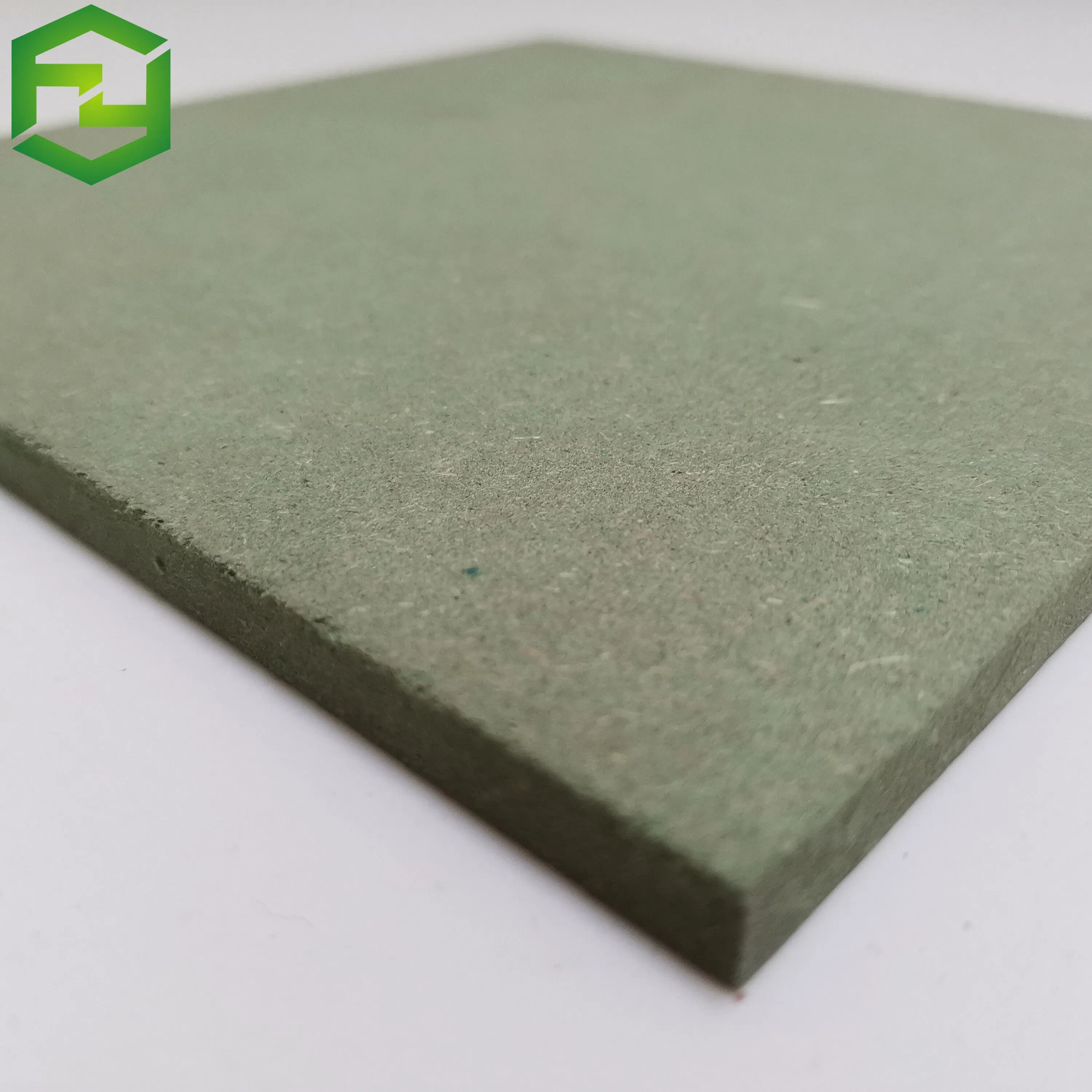 High Quality E0 Grade High Quality Green Waterproof MDF for Furniture and Building Materials