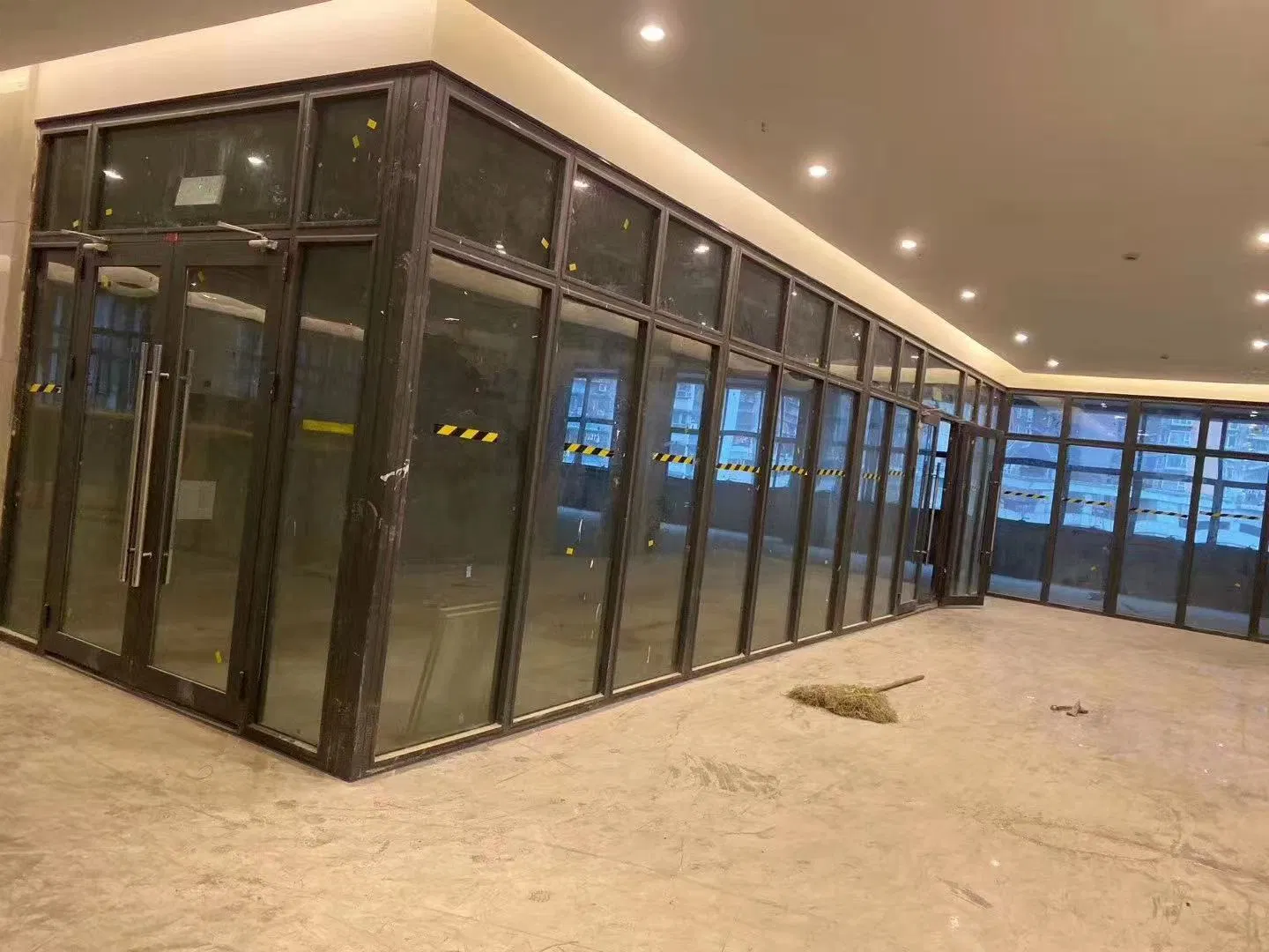 60 Minute Fire Resistant Fireproof Glass with Insulated Feature