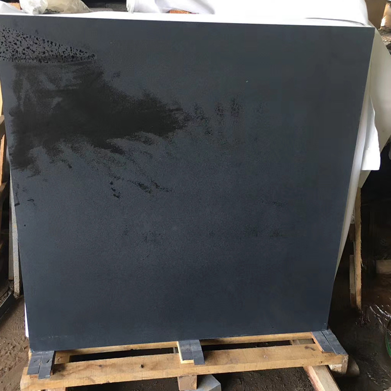 Hainan Black Bluestone Honed/Rough Honed Basalt Paving Flagstone/Tiles/Kerbs for Garden/Villa Project Price
