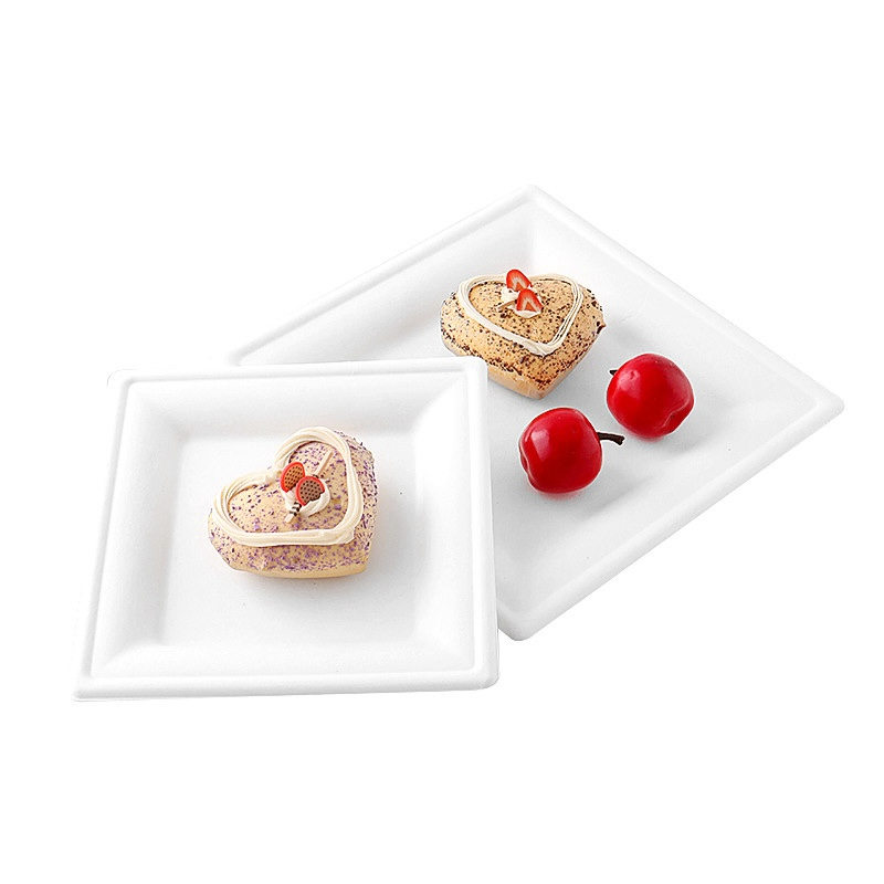 Биоразлагаемые тарелки из багассы для еды