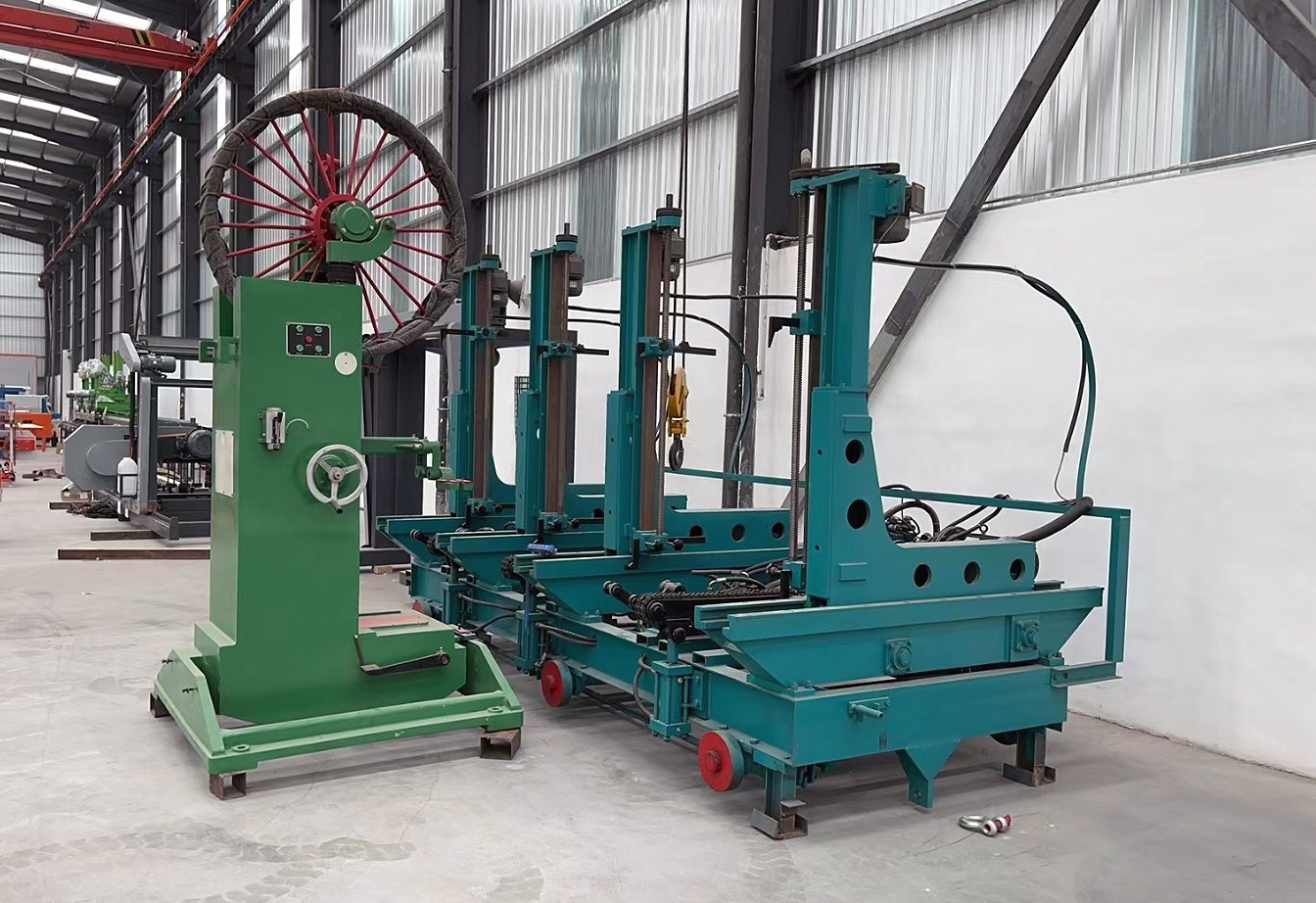 Станок ленточнопильный вертикальный по дереву для бревен