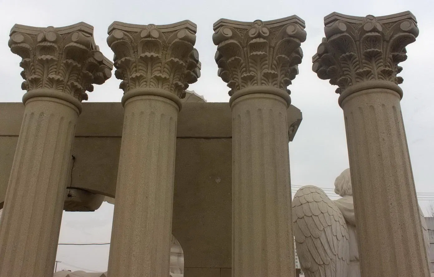 Simple Design Egypt Beige Marble Roman Column