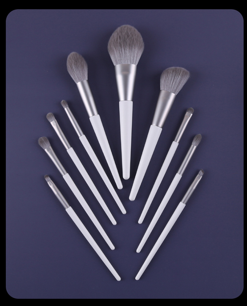 Factory Wholesales 8PCS Personalized Wood Handle Makeup Brush Set