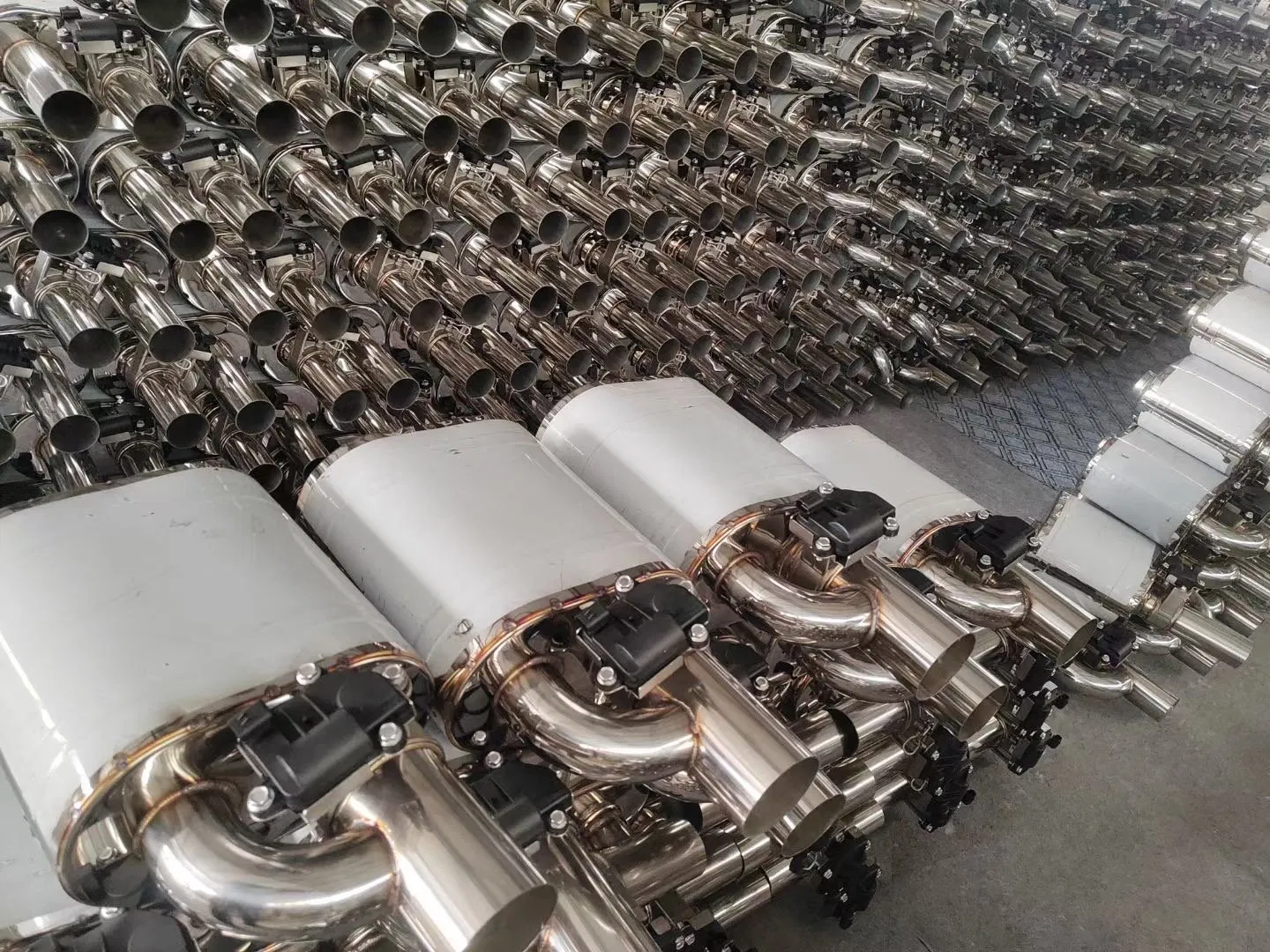 Глушитель выхлопа с пневмоклапаном для тюнинга авто