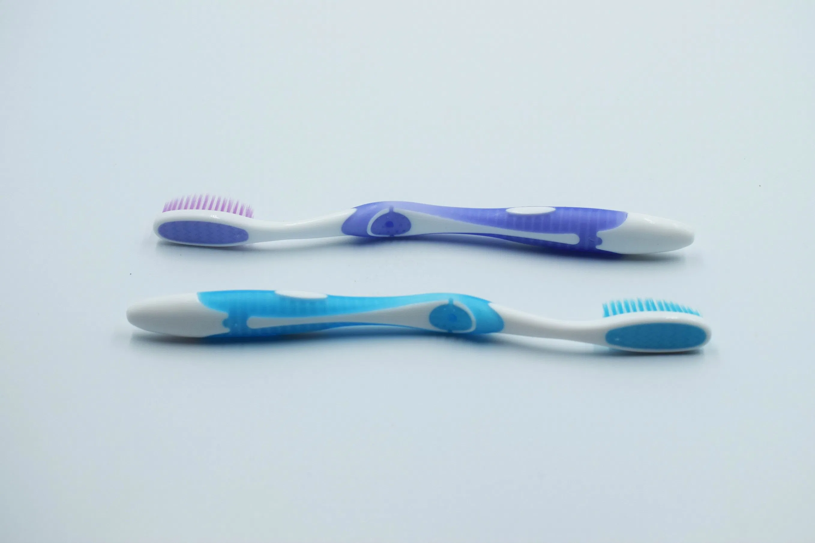 Customized Color OEM High Quality Pretty Toothbrush Adult Deep Clean Toothbrush