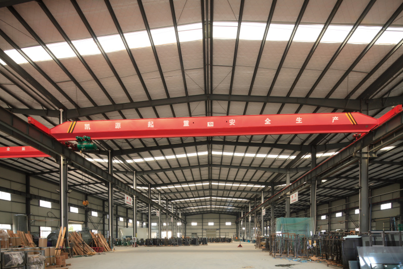 Anti-Seismic Prefabricated Light Steel Structure Warehouse Prefab Workshop with 10t Ton Crane
