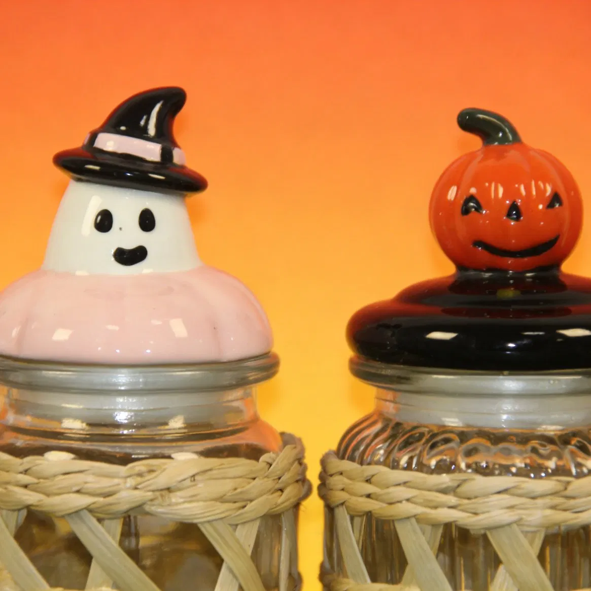 Design 2 Wholesale Halloween Collection Woven Grass Glass Jar with Ceramic Lid