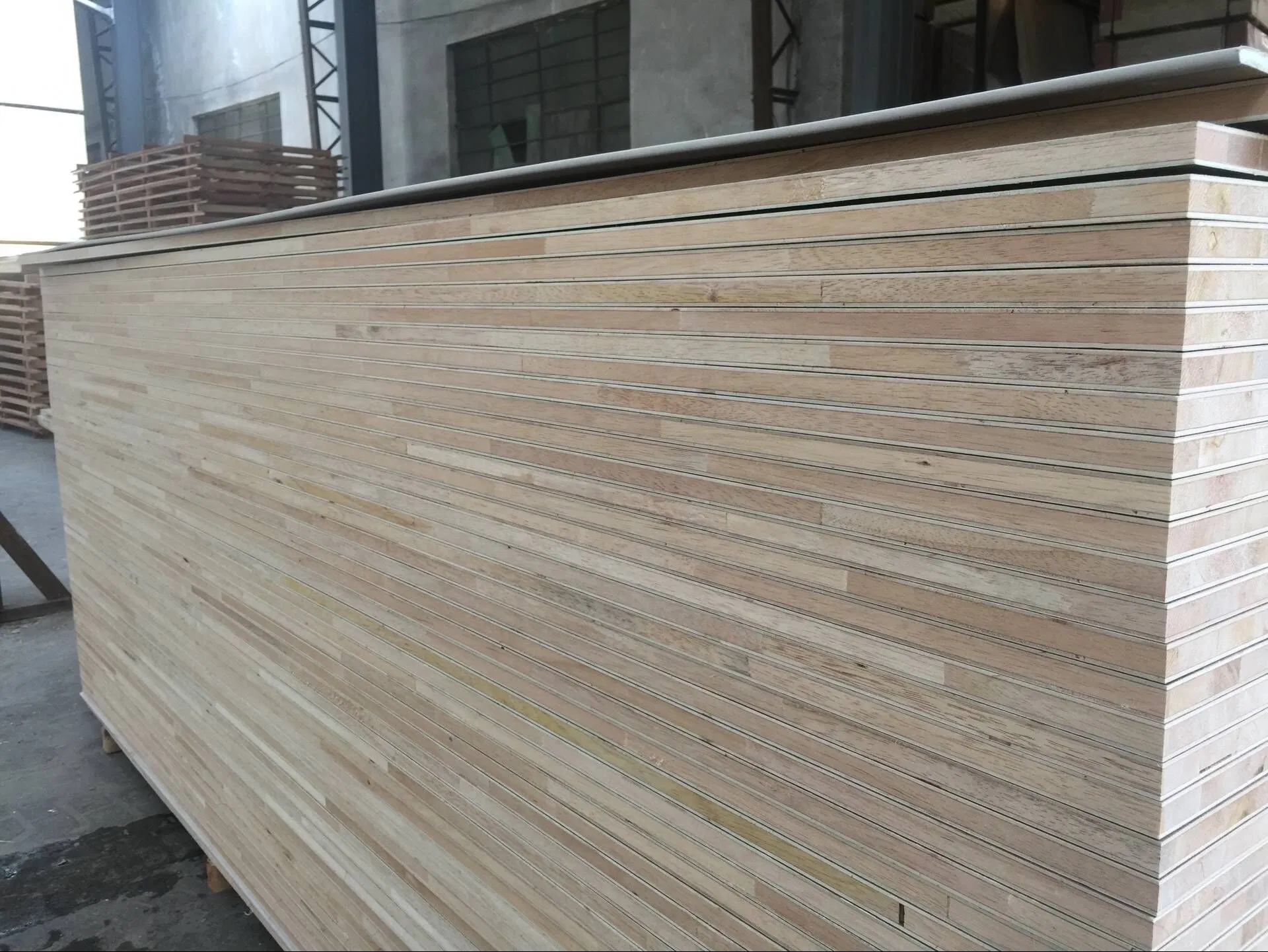 Sandwich MDF Coated Blockboard 18mm Sale in Mexico