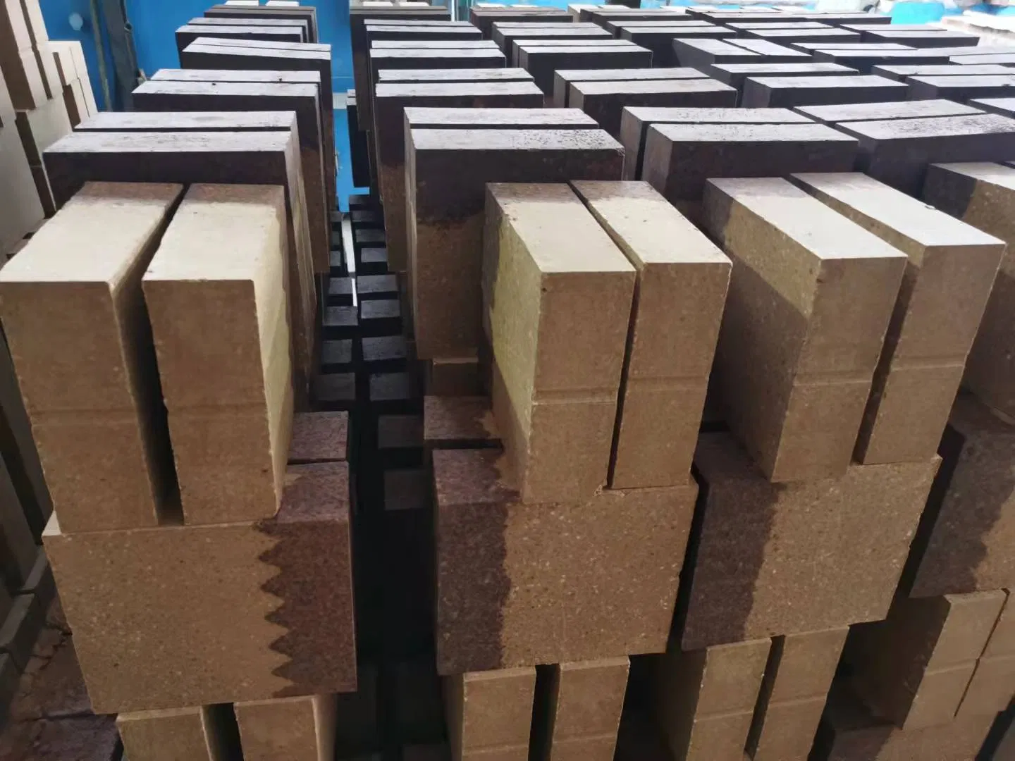 Огнеупорный кирпич MLJ88FH для переходной зоны цементной печи