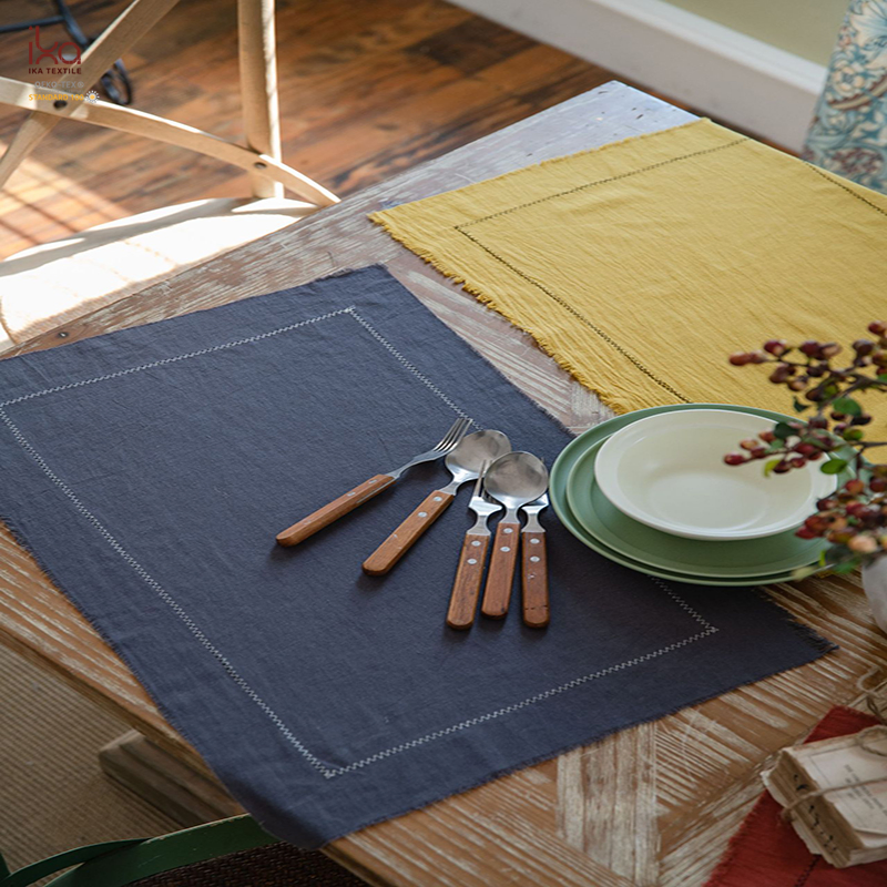 Washable Cotton Embroidered 100% Cloth Placemats Wedding Event Wholesale Reusable Handmade Dining Table Woven Placemat for Cakes