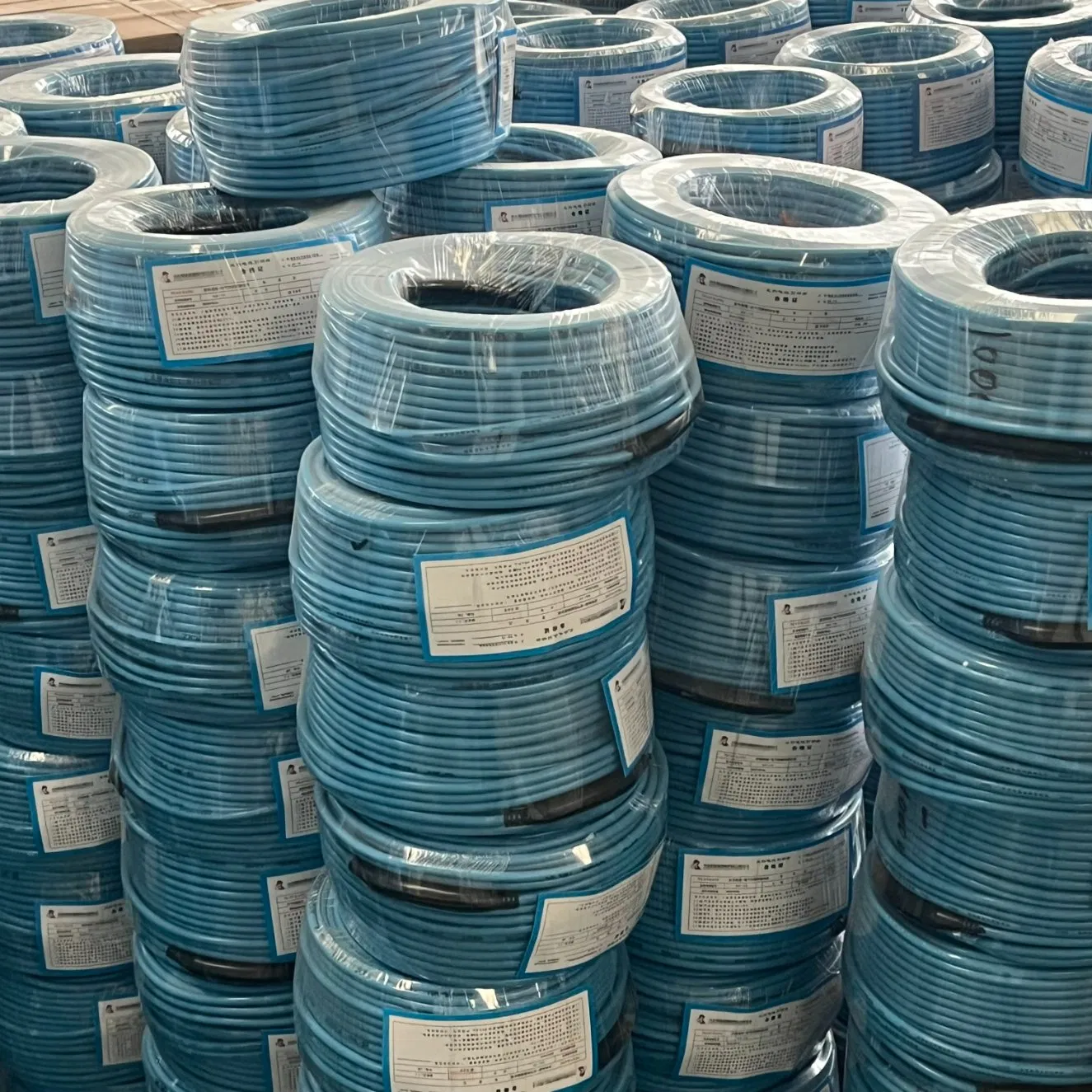 Glassfibre Mesh with Pressure Sensitive Adhesive for Electric Underfloor Heating