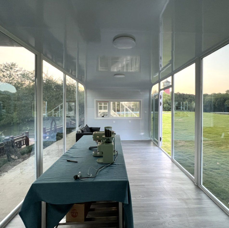 Quick Delivery Prefab Living Apple Cabin House