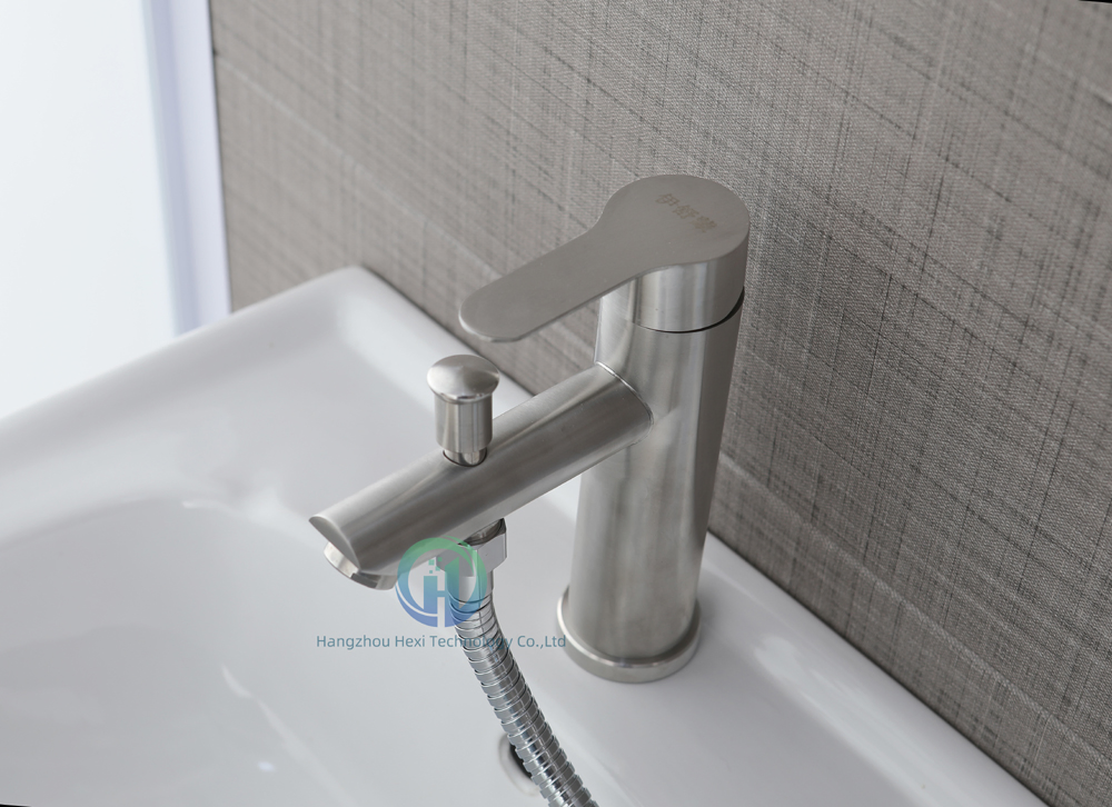 Stylish High Quality White Prefab Bathroom with Toilet for Shower