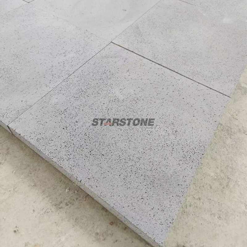 China Black Basalt Natural Paver/ Wallstone/ Stone Paving for Exterior Decoration