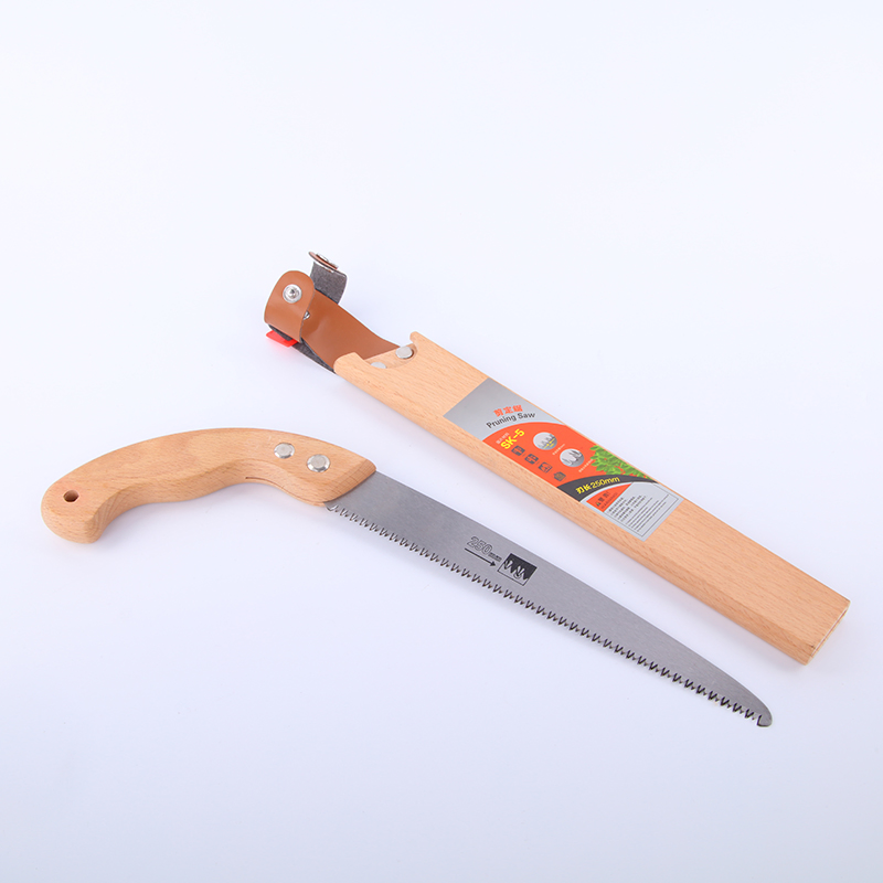 Садовый секатор с хромированным лезвием