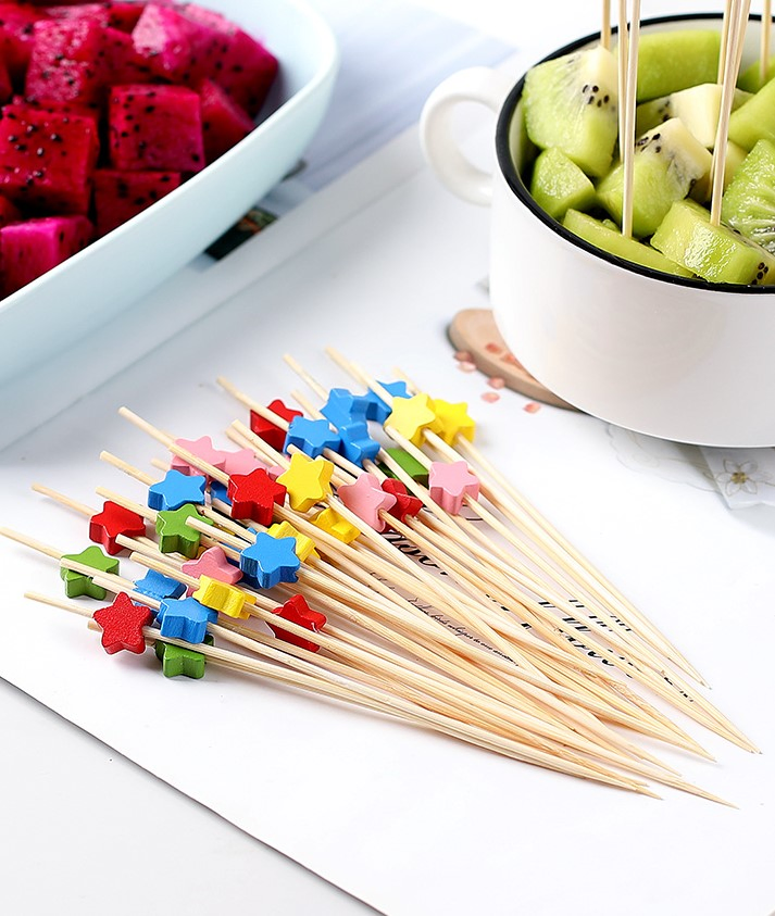 Food Grade Eco-Friendly Plancha Disposable Fruit Picks Cocktail Picks Bamboo Fruit Picks with Ball Heart Star Pattern