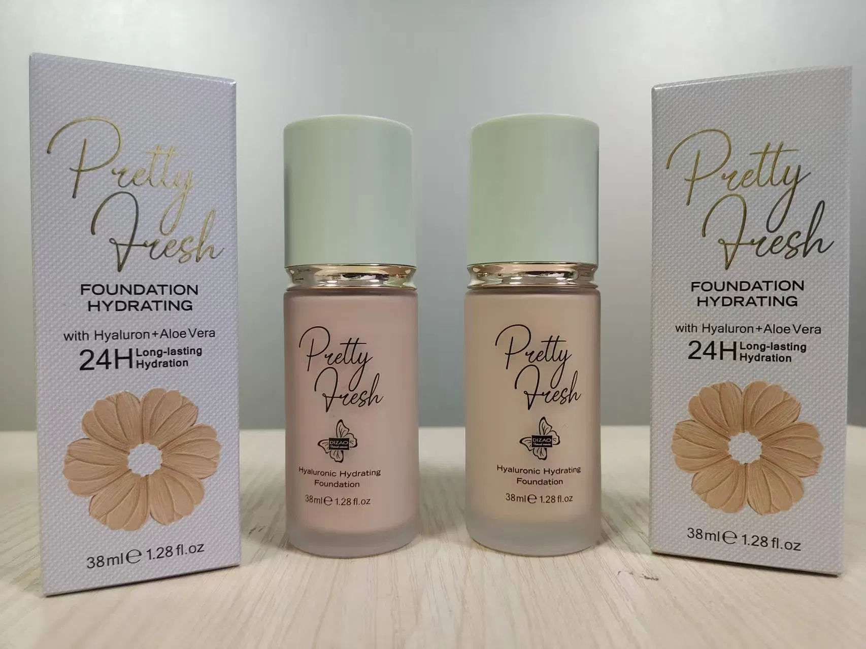 Pretty Fresh Foundation Hydrating with Hyaluron + Aloe Vera 24 H Long-Lasting Hydration
