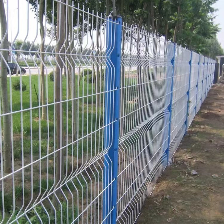 Customizable 3D Welded Wire Mesh Fence for Outdoor Security
